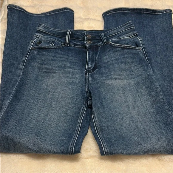 KanCan High Rise - Picture 2 of 4